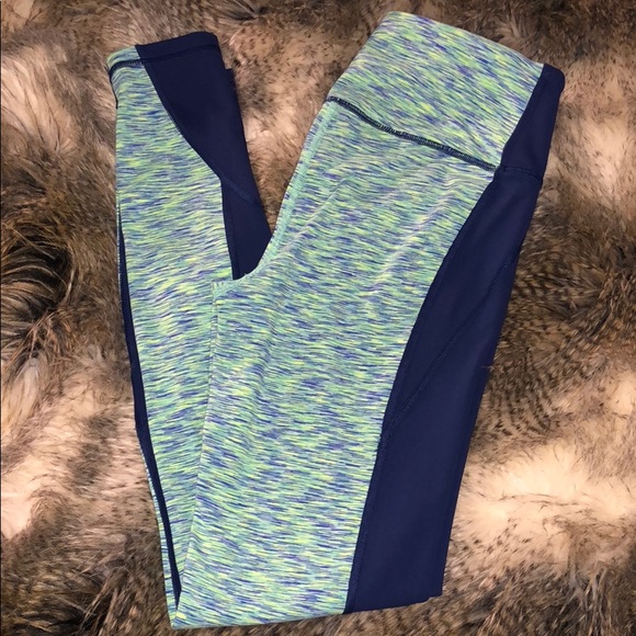 Victoria's Secret Pants - Victoria Secret sport size S high waist legging